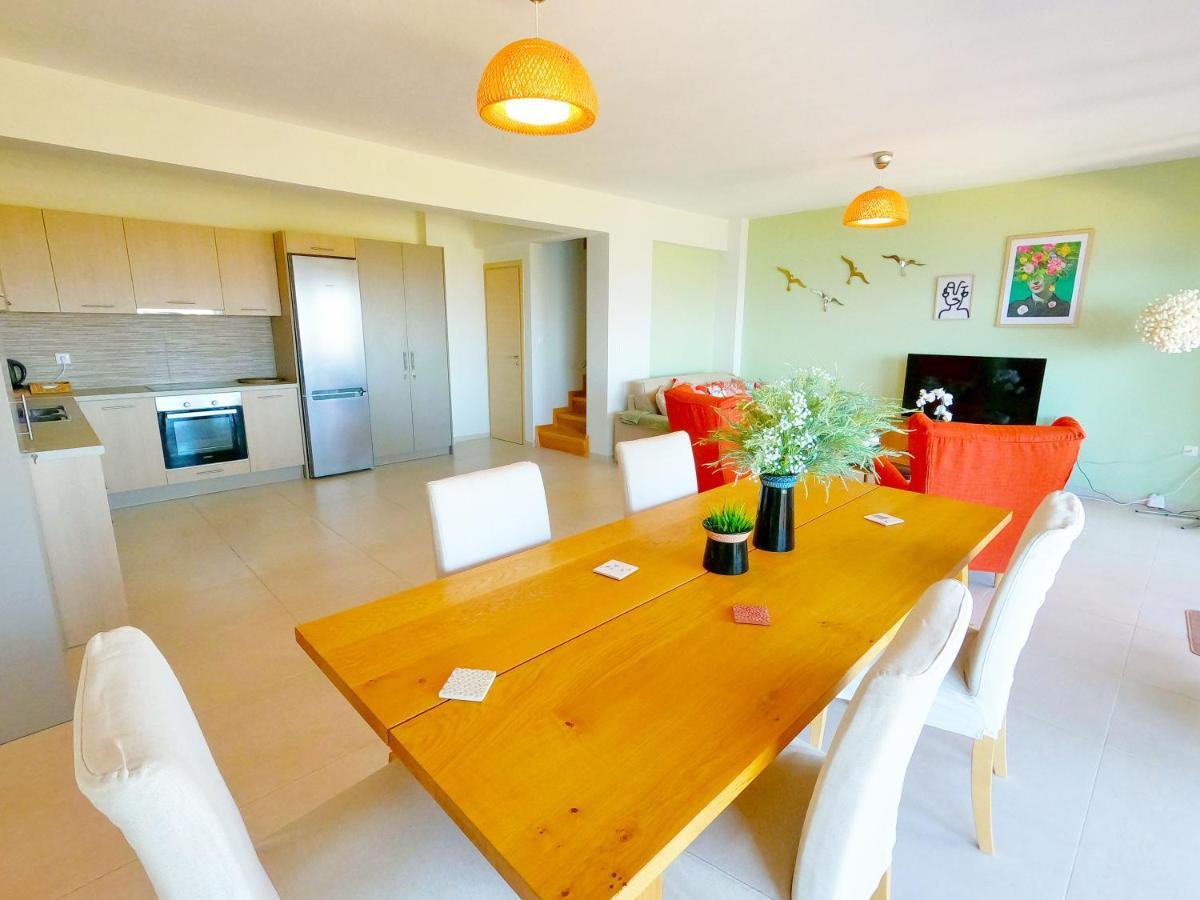Villa Harmonia Aegina ภายนอก รูปภาพ