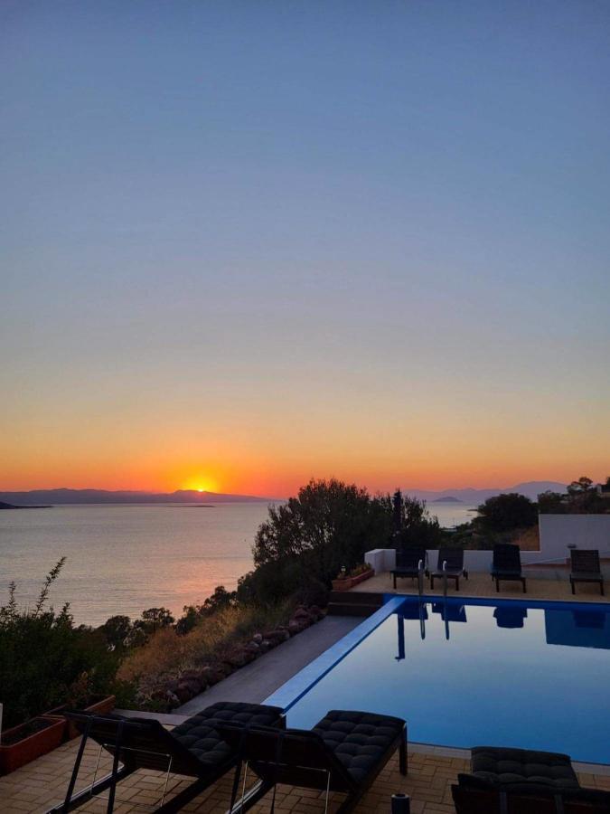 Villa Harmonia Aegina ภายนอก รูปภาพ